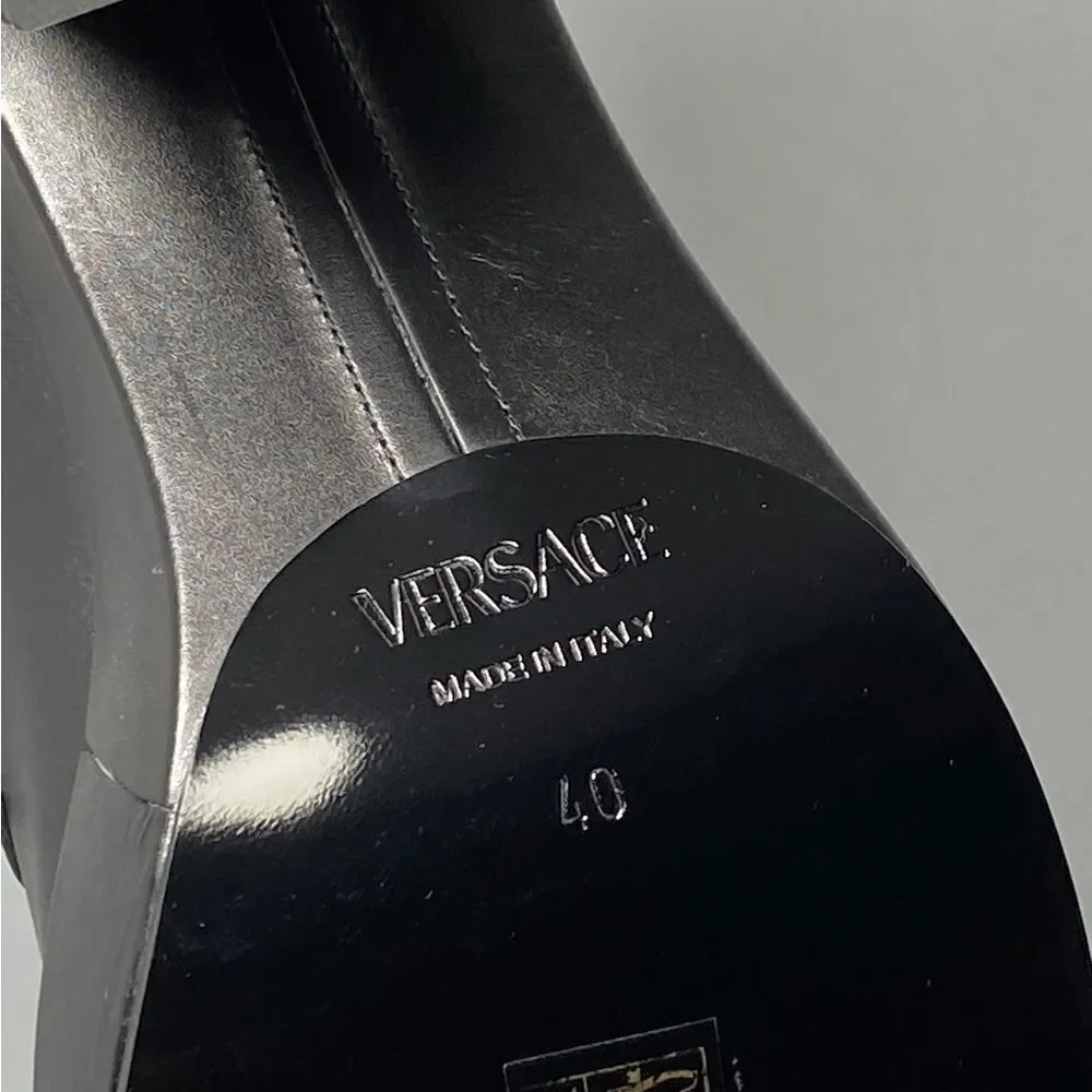 Versace Logo Leather Platform Pumps size 40 - Picture 13 of 13